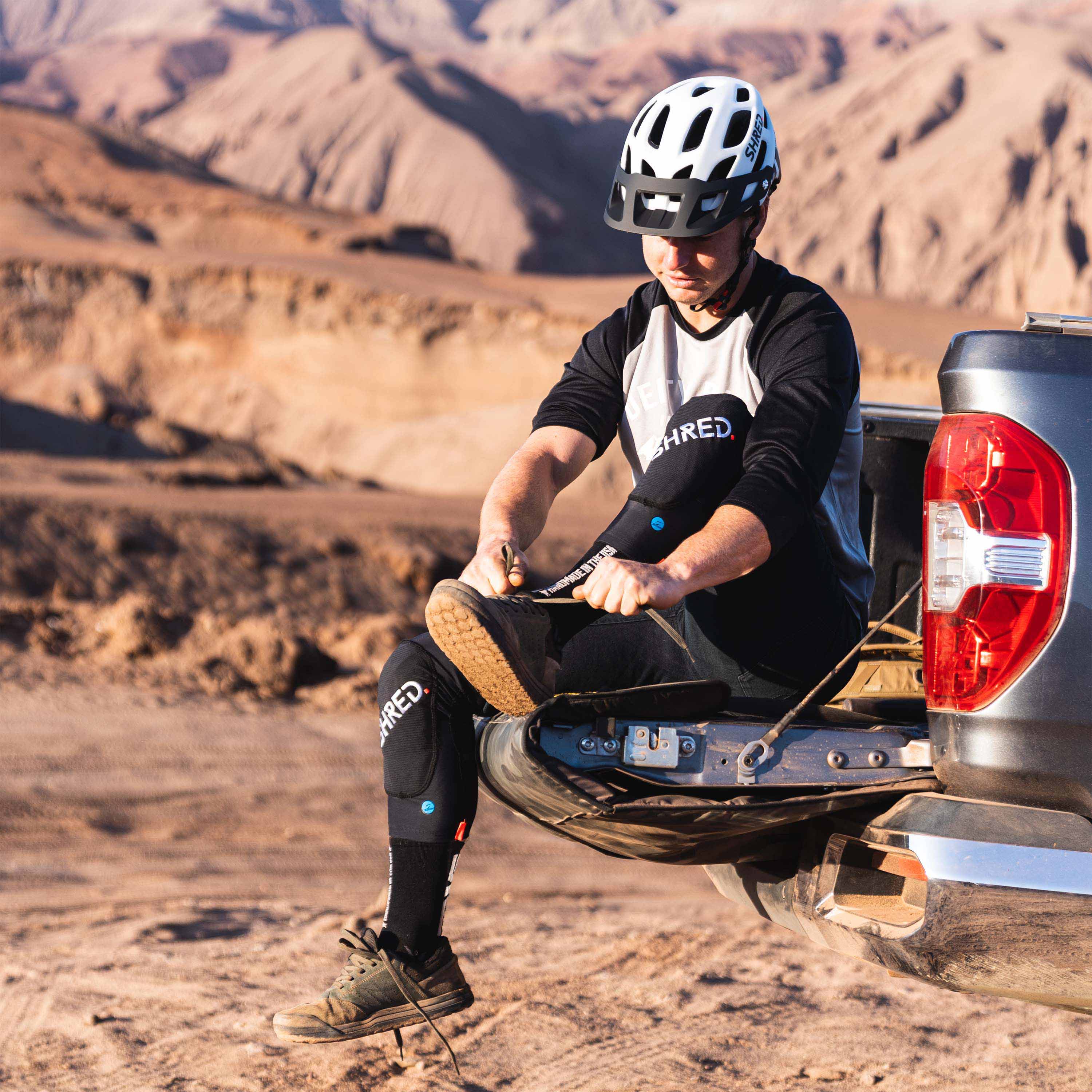 Luminary Noshock - Mtb Helmets|HELUNK17SM